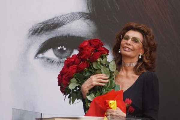 Sophia Loren, briosos 85