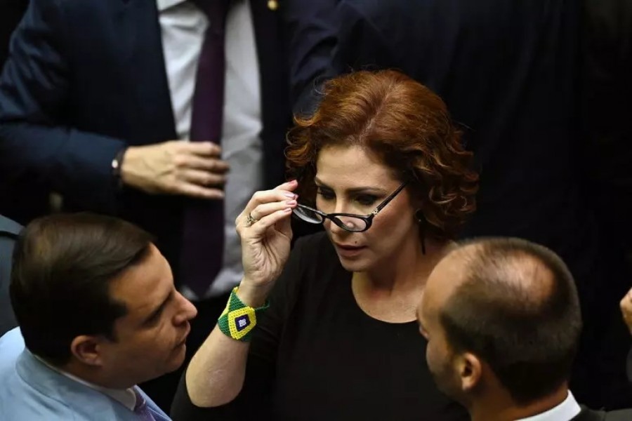 deputata brasiliana Carla Zambelli vorrebbe candidarsi alle elezioni legislative italiane del 2027