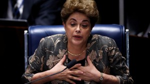 A horas del voto del &quot;impeachment&quot;, Dilma Rousseff planta cara al Senado y denuncia un &quot;golpe de Estado&quot;