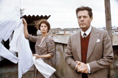 Una jornada particular. Sofia Loren y Marcello Mastroiani actriz y actor italianos de la pelicola italiana director Ettore Scola (Italia, 1977)