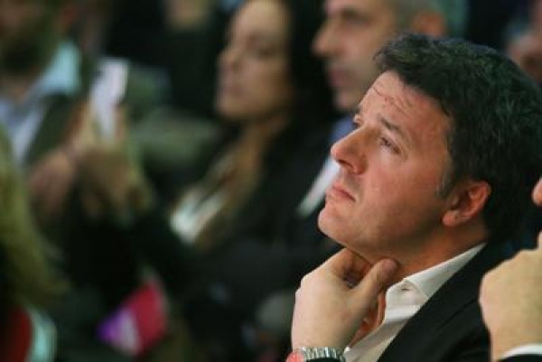 Coronavirus, Renzi: &quot;Ripartire o moriremo di fame&quot;, scienziati a Renzi: &quot;Troppo presto per riaprire&quot;