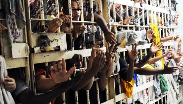 Un altro massacro in un carcere brasiliano, almeno 30 morti in scontri tra detenuti