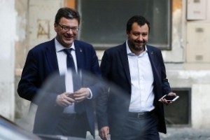Giorgetti: &quot;Se Berlusconi vota governo &#039;neutrale&#039; alleanza rotta&quot;. Il Quirinale lavora alla squadra