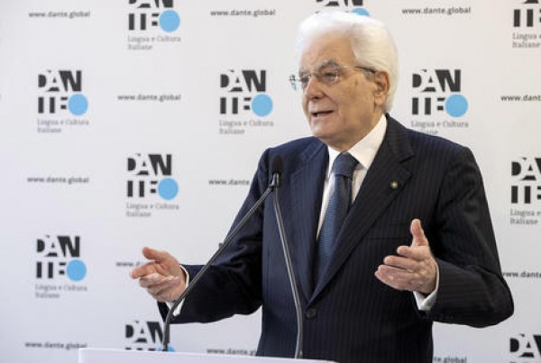 Mattarella, il giornalismo contribuisca alla rinascita del Paese