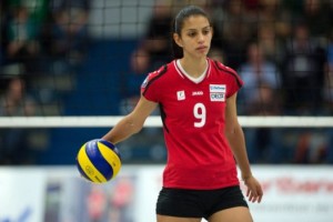 Roslandy Acosta se convierte en la primera jugadora de voleibol venezolana con un contrato en Brasil