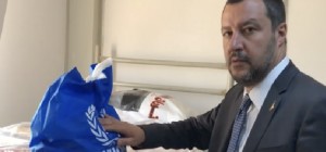 Il video di Salvini nel centro per migranti in Libia: &quot;Ora l&#039;Europa si svegli&quot;