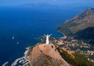 Maratea, magnífica localidad turística en la región de Basilicata.