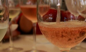 Frizzante rosado, nuevo vino en Venezuela