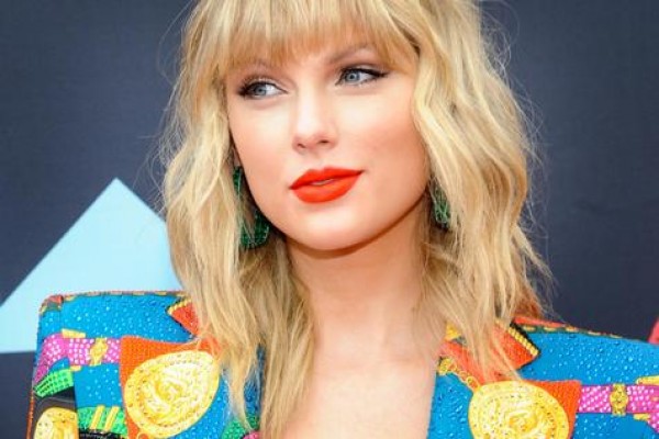 Taylor Swift, récord de ventas en la peste