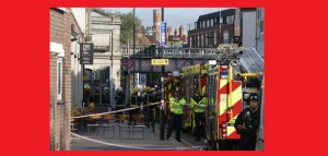 Bomba in metro Londra: è caccia all&#039;uomo