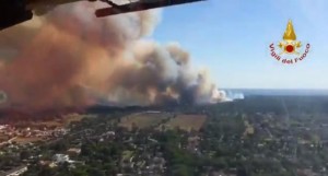 Incendio a Castel Fusano