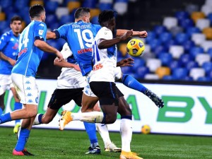 Coppa Italia, pari senza gol tra Napoli e Atalanta: si decide tutto al ritorno