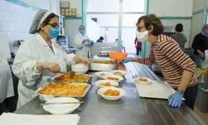 In Italia 3 milioni di persone chiedono aiuto per mangiare
