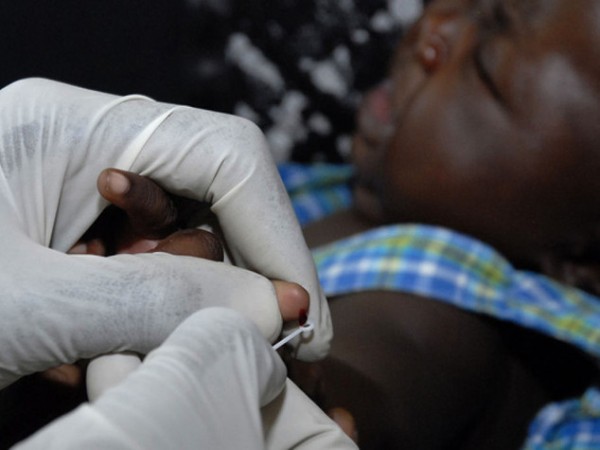 Malaria, nuovo farmaco ferma infezione con una sola dose