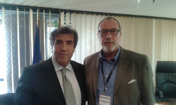 Silvio Mignano Ambasciatore d&#039;Italia in Venezuela e Umberto Calabreseeditore e direttore di Agorà Magazine foto archivio Agorà Magazine