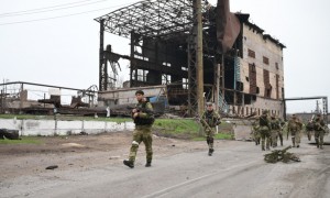 Milizie filo-russe a Mariupol 