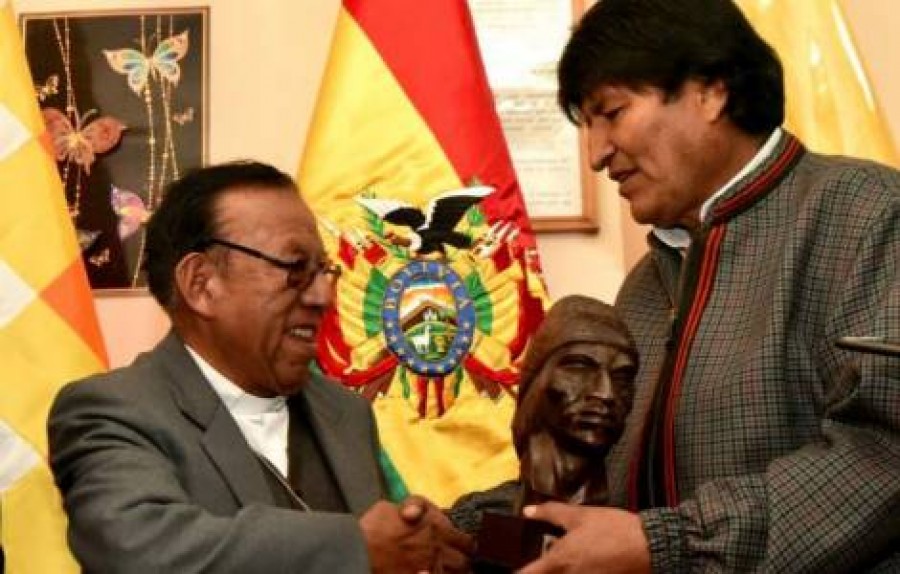 Bolivia - Mons. Ticona, un cardinale indigeno impegnato per la riconciliazione