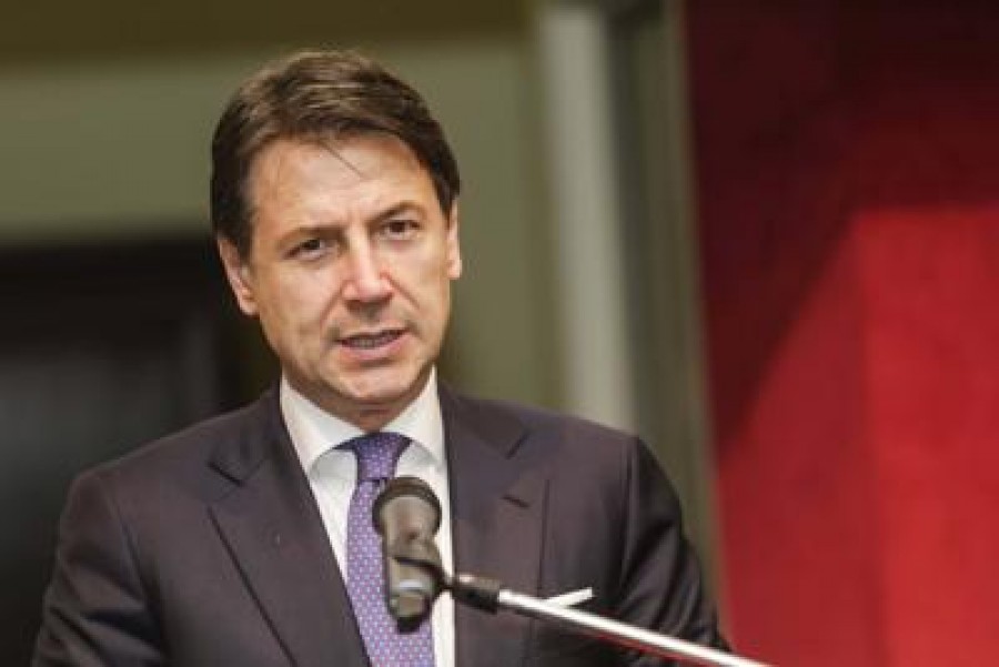 Coronavirus: Conte pronto a decreto liquidità, riunione a Palazzo Chigi &quot;Il più importante messaggio da dare ai nostri cittadini è state a casa il più possibile&quot;