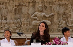 Angelina Jolie en Camboya, enamorada del país asiático
