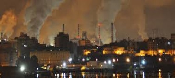 Taranto - Su Ilva il governo non dice nulla di nuovo e la città risponde