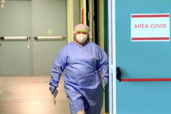 Coronavirus en Italia, récord de casos, 24.991 contagios y 205 defunciones Otras 125 terapias intensivas. Récord de tampones