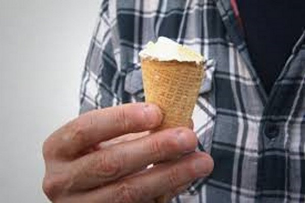 Lecce – Gelato al Cuettu di Terra Apuliae, foglie di alloro e chicchi di grano Senatore Cappelli