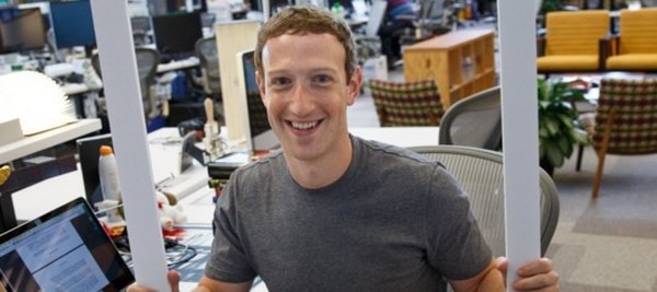 Mark Zuckerberg ha in mano il futuro del giornalismo. E ha deciso di salvarlo