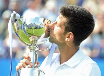 Djokovic celebra en Eastbourne