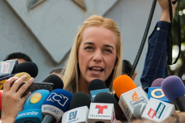 Lilian Tintori de López esposa de Leopoldo Lopez