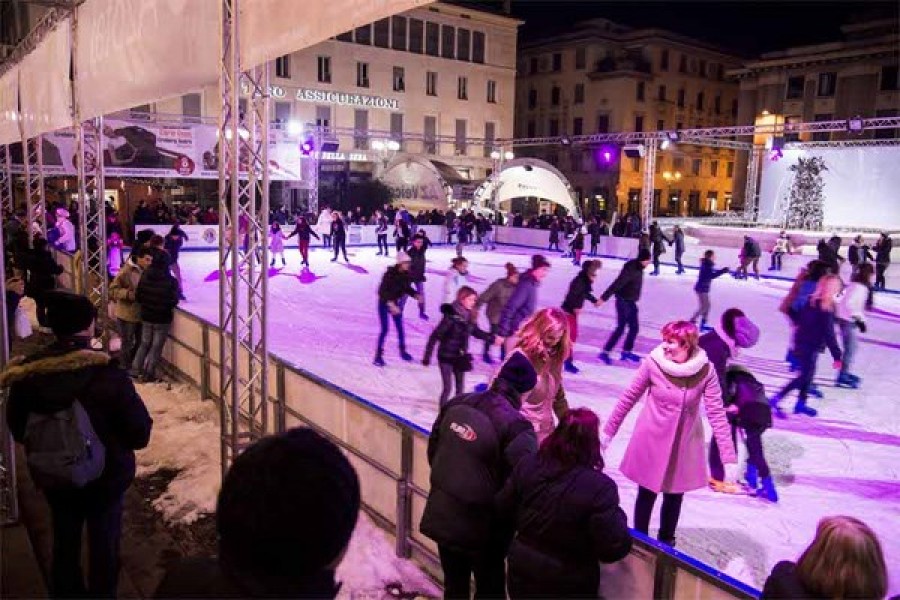 Bergamo - Musica e grande show in piazza Matteotti per Capodanno