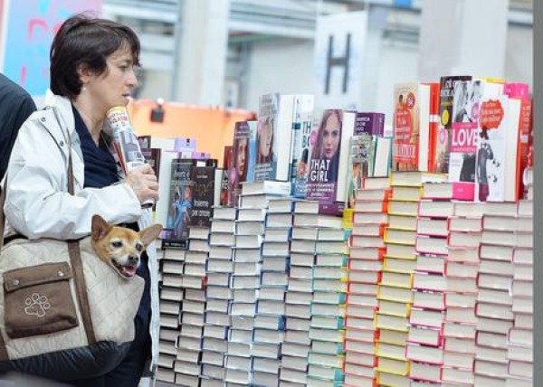 Turin and Milan compete for Book Fair