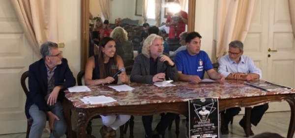 Boxe Quero Chiloiro - XVIII trofeo città di Taranto giovedì 11 in Piazza Maria Immacolata