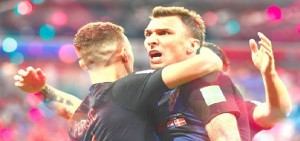 Mandzukic regala la finale alla Croazia