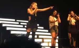 Belinda, a una fan en pleno concierto: &#039;Si no te gusta el show, te puedes ir&#039;