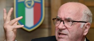 Tavecchio, dimissioni al veleno. La cronaca dell&#039;addio via Twitter