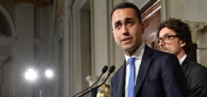 Di Maio: &quot;La Lega pagherà la pugnalata alle spalle del Paese&quot;