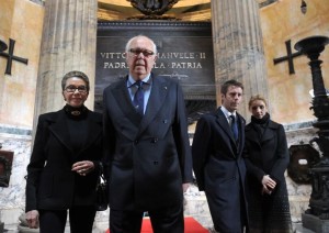 17/03/2011 Roma, celebrazioni per i 150 anni dell&#039;Unità D&#039;Italia, cerimonia al Pantheon, nella foto Vittorio Emanuele di Savoia, Marina Doria, Emanuele Filiberto di Savoia, Clotilde Courau