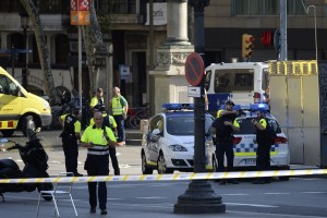 Ataque terrorista en España: Al menos 13 muertos y 90 heridos por arrollamiento en La Rambla de Barcelona