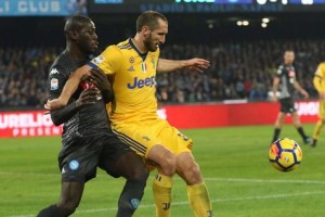 Napoli amargó a Juventus