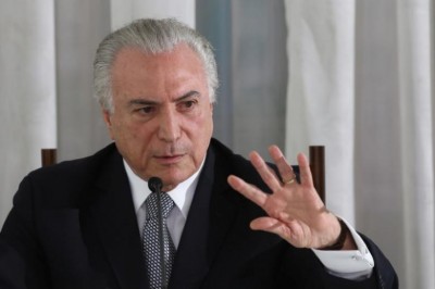 Corruption probe clouds survival of Brazil&#039;s transition leader