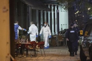 Vienna, 5 morti e molti feriti. Kurz: attentato islamista, non ci faremo spaventare. È ancora caccia all&#039;uomo a Vienna