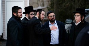 Attacco con machete in casa rabbino a New York Cinque persone sono state ferite, due in modo grave