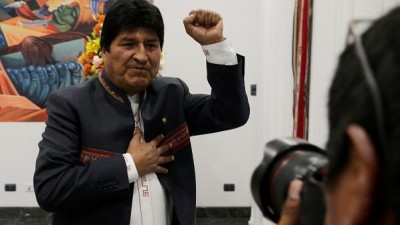 Bolivia: Morales vince al primo turno ma è accusato di brogli