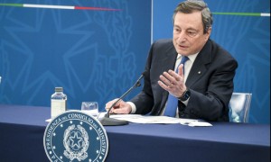 Draghi: &quot;Dobbiamo ristrutturare la sanità, non sappiamo quanto durerà la pandemia&quot;