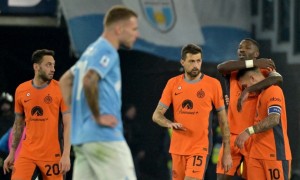 L&#039;Inter supera la Lazio e allunga in vetta