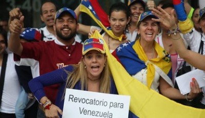 La oposición venezolana en una demostración de fuerza nacional