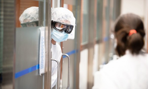Coronavirus in Italia, oggi 23.987 contagi e 457 morti: bollettino 26 marzo