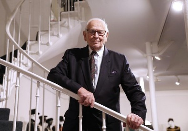 È morto lo stilista Pierre Cardin, un visionario della moda. Figlio di immigrati italiani, fu pioniere pret-a-porter