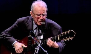 João Gilberto en 2008 en un concierto en Río de Janeiro. 