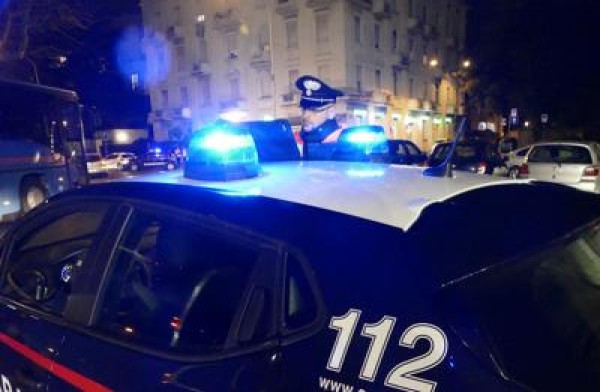 Milano, maxi rissa in zona movida: grave 24enne